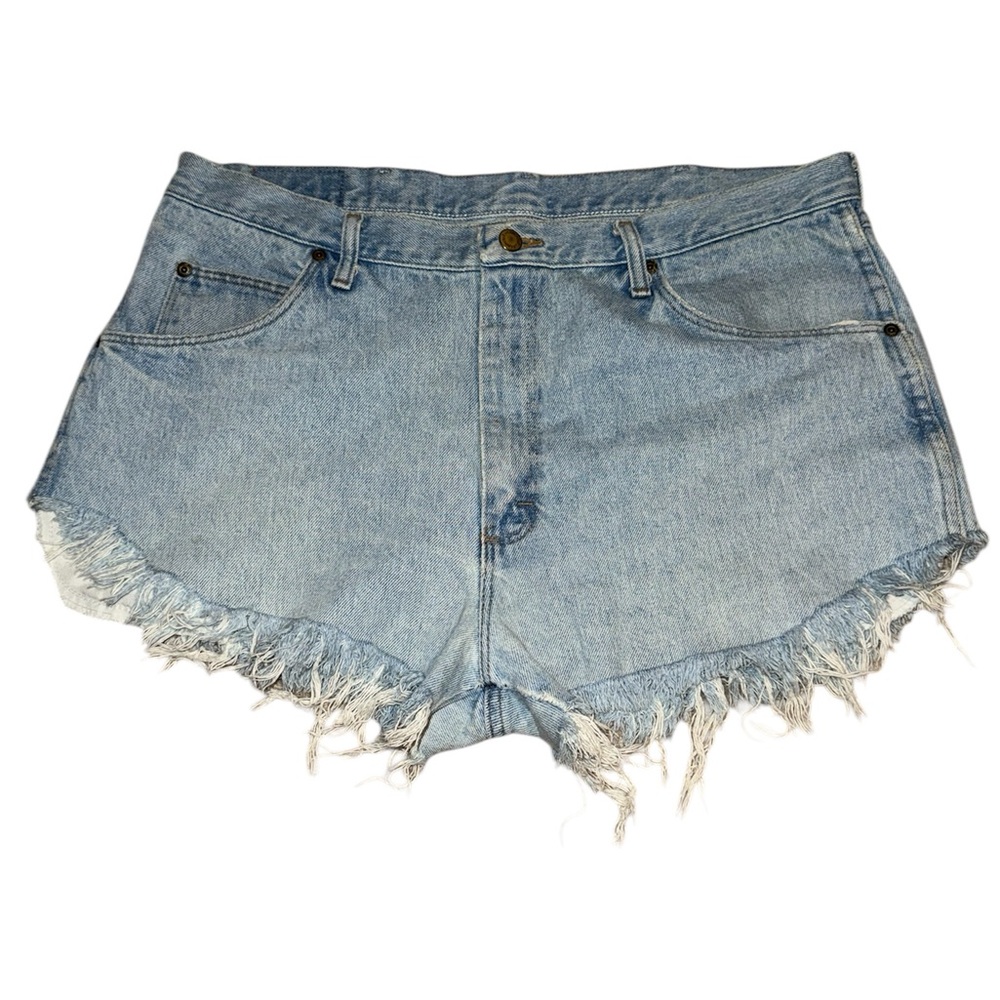 Vintage Wrangler High-Rise Frayed Hem Denim Shorts